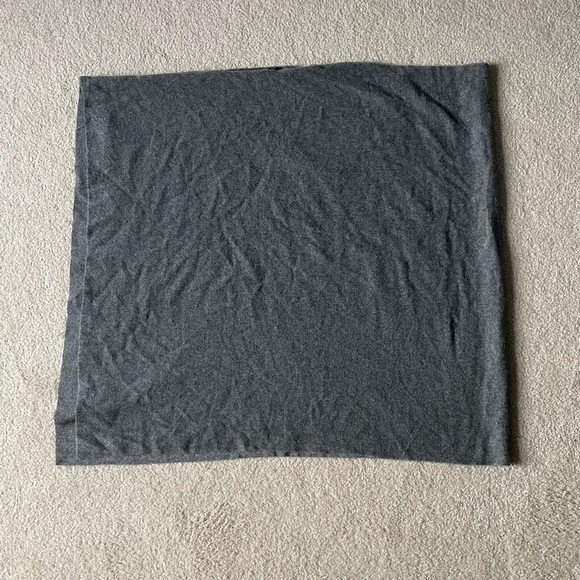 Red Envelope Dark Gray Cashmere Poncho Sweater - 47129 - Picture 10 of 16